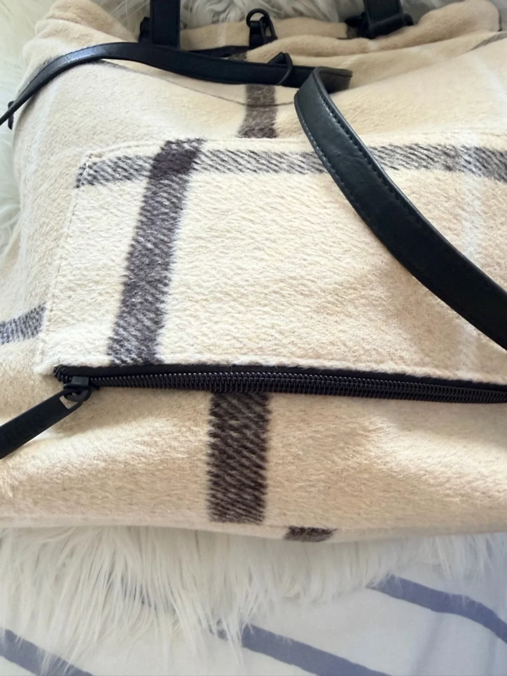 BEIS The Messenger Tote Backpack Cream Plaid Wool Blend Black Trim Preowned